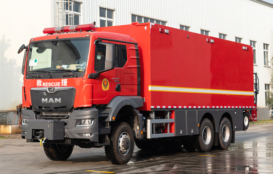 Ανθρώπινο εξοπλισμό Πυροσβεστικό φορτηγό Καλής ποιότητας Εξειδικευμένο όχημα Κίνα Εργοστάσιο