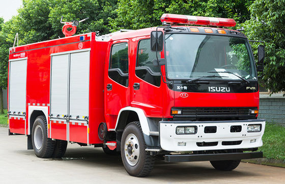 Διπλά ιαπωνικά ISUZU 6000L νερό καμπινών και πυροσβεστικό όχημα αφρού