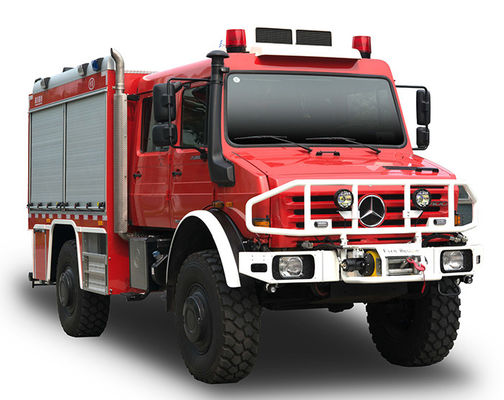 δασικό ειδικό πυροσβεστικό όχημα 4x4 Unimog με τη διπλή δεξαμενή καμπινών και νερού