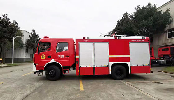 Πυροσβεστικό όχημα δεξαμενών 4x4 νερού Dongfeng 6000L με τη διπλή καμπίνα υπόλοιπου κόσμου