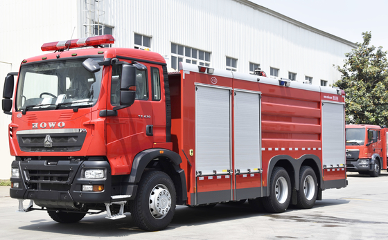 Sinotruk HOWO Υδροφουσκωτή δεξαμενή Πυροσβεστικό φορτηγό Χαμηλή τιμή Εξειδικευμένος κατασκευαστής της Κίνας